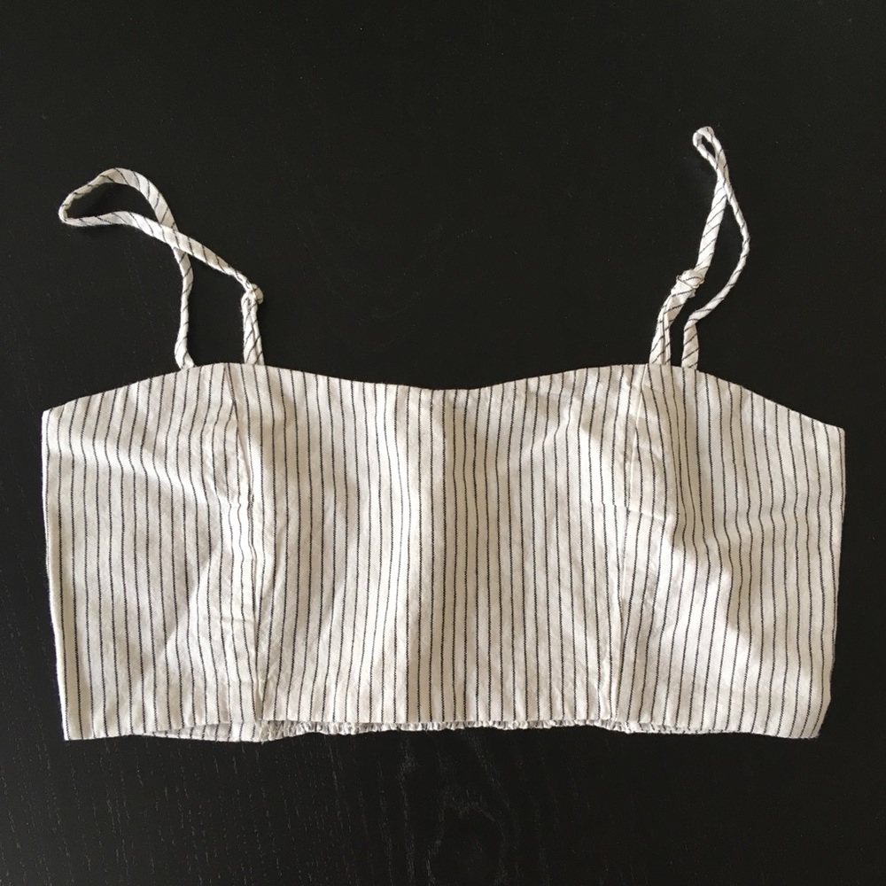 John Galt Crop Bra (Brandy Melville)
